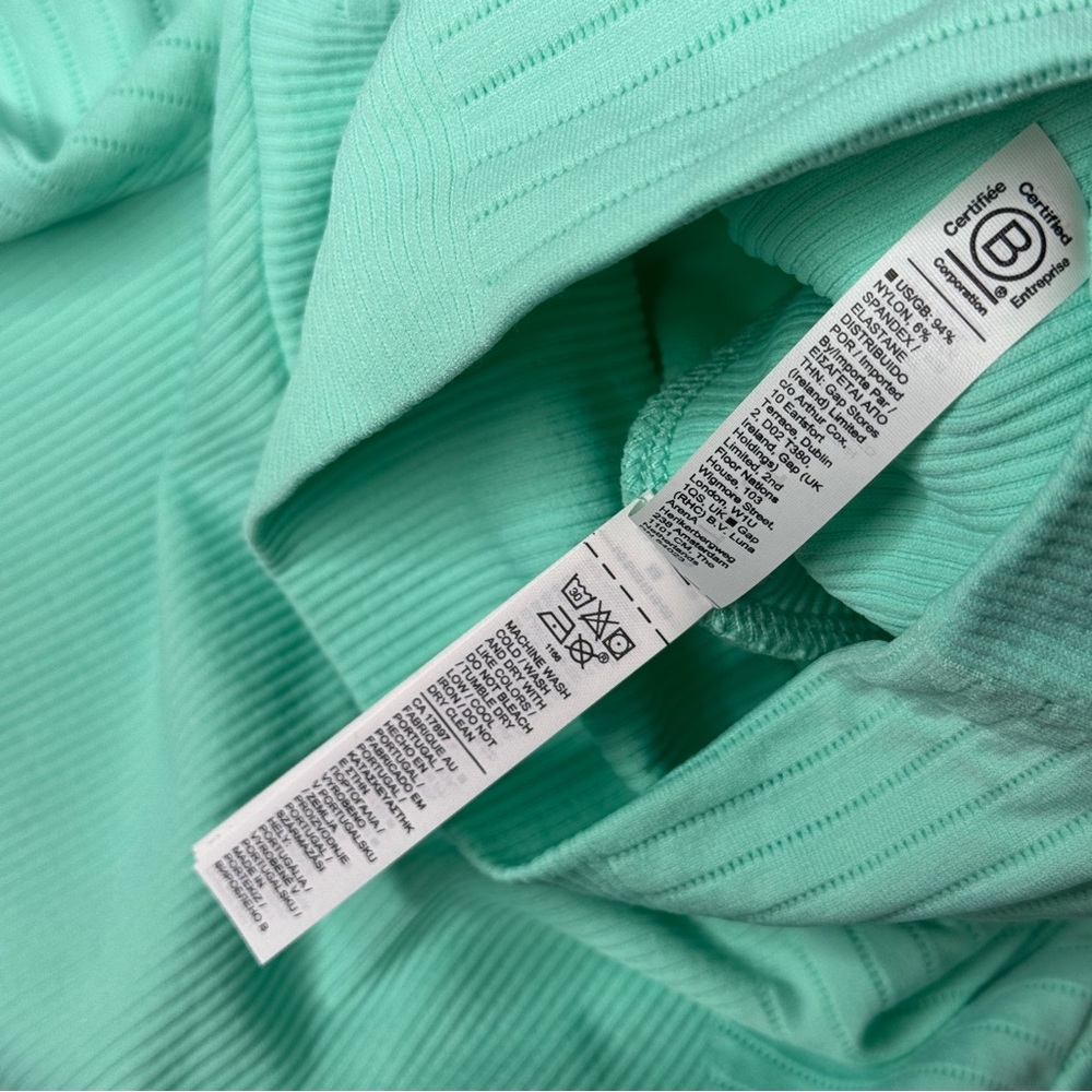 Athleta Aqua Mint Stretch Flurry Blizzard Rib Turtleneck Ribbed Layer Travel Top - Picture 9 of 10